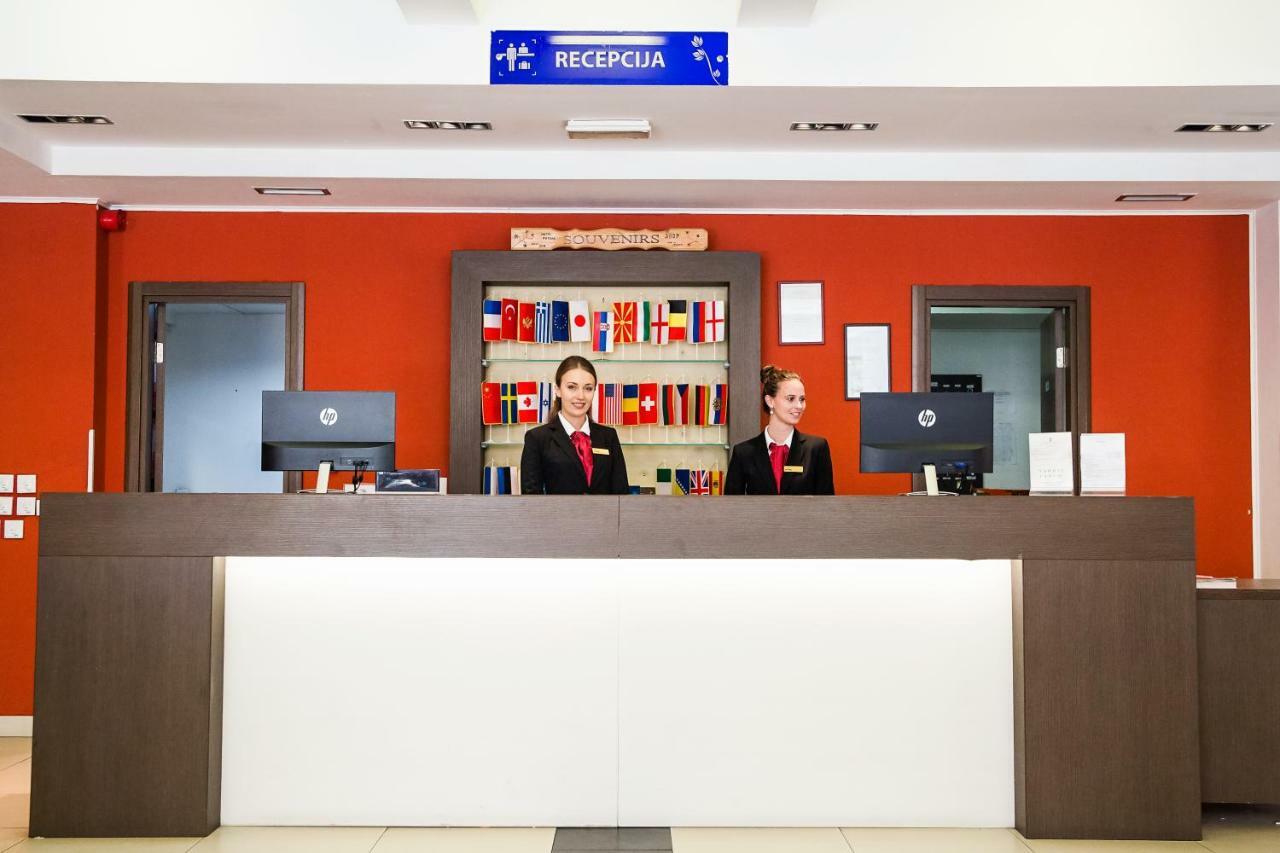 Hotel Putnik Новий Сад Екстер'єр фото